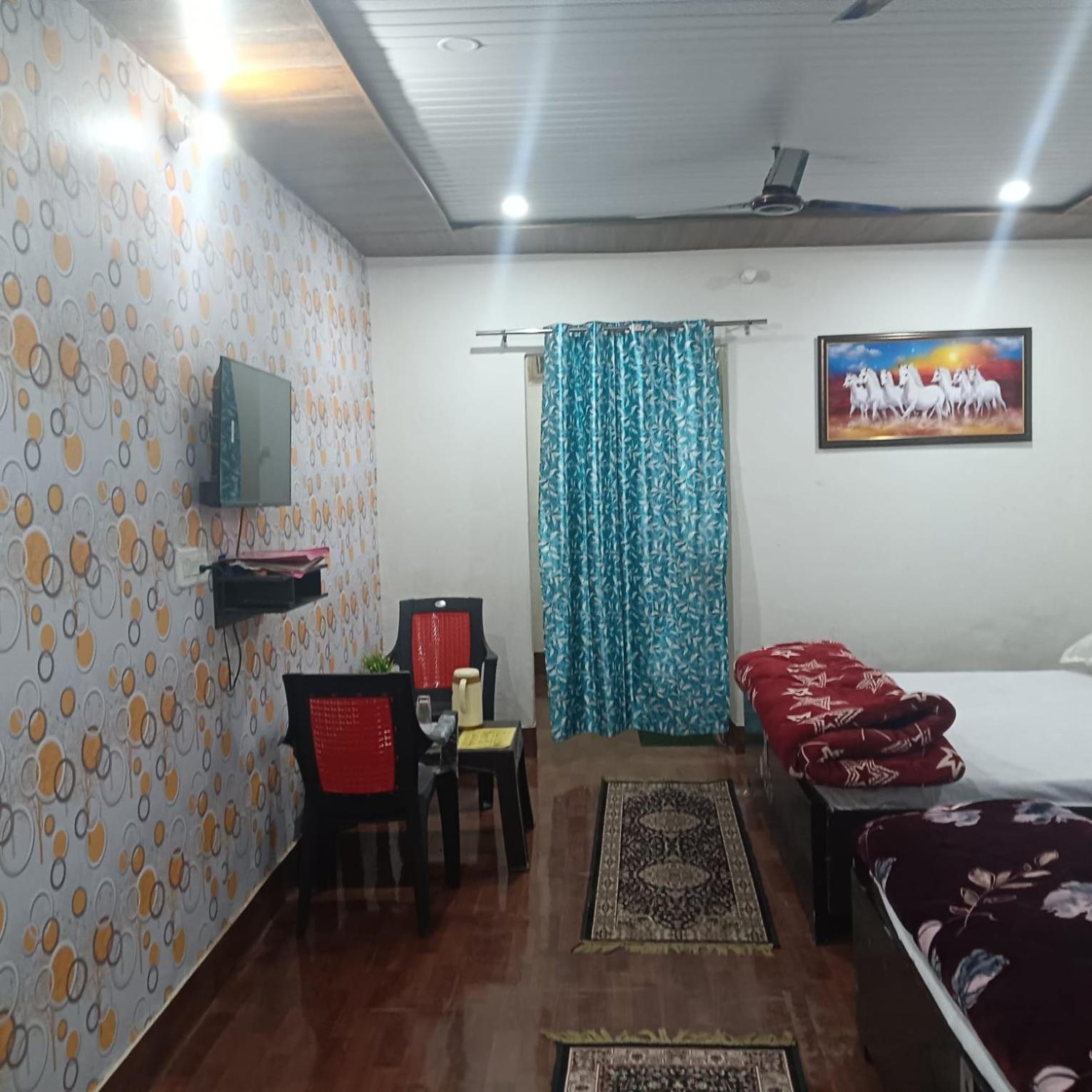 Hotel Somnath Residency Radhe Nikunj *